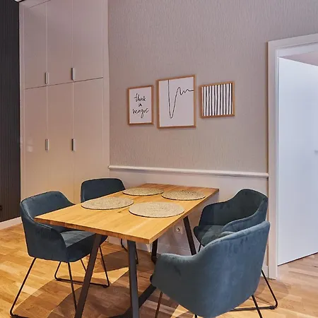 - Wisus Apartment *