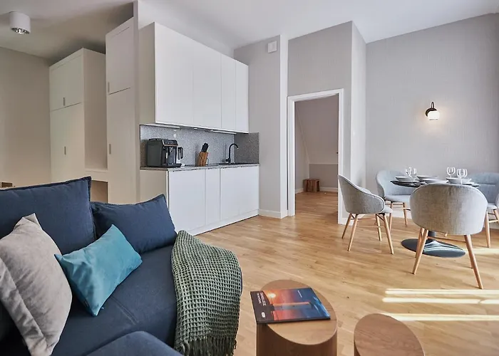 - Wisus * Świnoujście